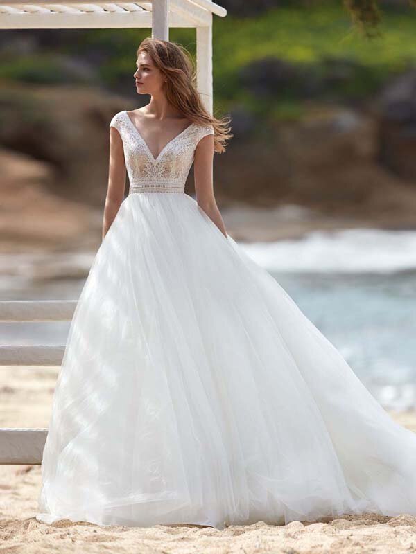 Wedding Dress Nicole by Aurora LEVANTE